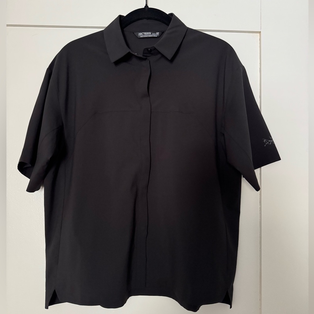Arc'teryx Vaux SS Black Shirt - Women’s - Size: Small - NWT